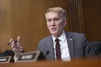 Lankford asks Trump administration to find 810,000 migrants Biden admitted without court dates