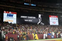 Moment of silence held for Jimmy Carter at Falcons-Commanders game