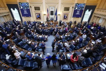 Virginia lawmakers unanimously approve banning personal use of campaign funds