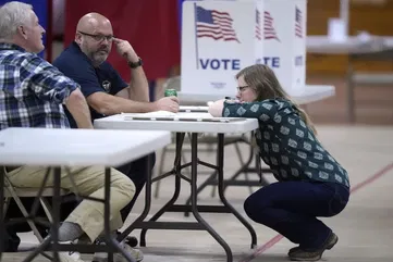 North Carolina Republicans unveil bill to ban voter registration drives