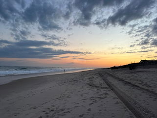 Police: Human jawbone discovered by beachgoers at Smith Point