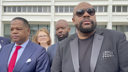 Judge rules that Trump campaign must stop using ‘Hold On, I’m Coming’ after lawsuit from Isaac Hayes’ family