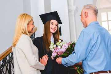 He Told His Cheating Wife That He Was Divorcing Her The Day Before Their Daughter’s Graduation, And The Timing Really Upset His Daughter