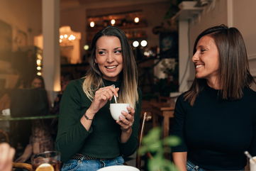 Women Are Chattier Than Men, Speaking 3,000 More Words Every Day, But They’re Only This Talkative During A Certain Period In Life