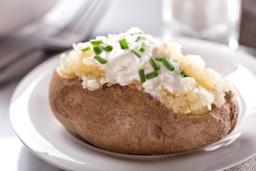 She Attended A Tacky Wedding Where Guests Were Only Served One Baked Potato Each