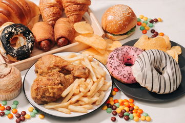 Eating Junk Food Just Might Accelerate The Aging Process For You