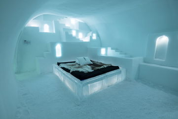 You Can Stay At This Hotel Made Of Ice In Sweden, And Even Take A Reindeer Sleigh Ride While You’re There