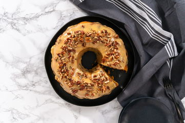 Try Something Different For A Christmas Dessert With This Pecan Praline Pound Cake