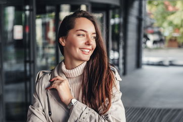 She Accidentally Flirted With Her Best Friend’s New Boyfriend Because She Didn’t Recognize Him, And Now Her Friend Is Icing Her Out