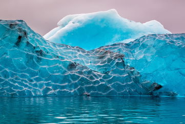 The Largest Iceberg In The World Is Breaking Apart After Getting Trapped In A Spinning Ocean Vortex