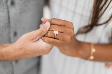 He Called Off His Engagement After His Fiancée Complained That He Should Have Spent $20,000 On The Ring