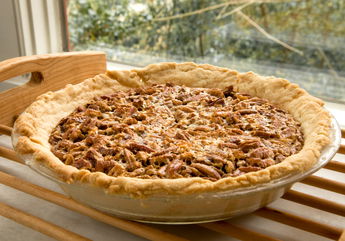 Southern Comfort: Irresistible Bourbon Pecan Pie Recipe