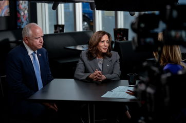 Unpacking Harris’ choice to demur on race and gender; Trump’s ‘turn Black’ insult during CNN interview