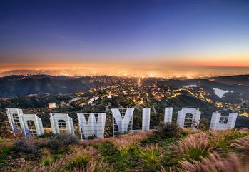 Hollywood Stars Urge Colleagues: #StayinLA