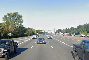 Mercedes Benz drivers nabbed for racing above 100 mph on Long Island Expressway