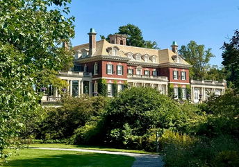 Old Westbury Gardens named among top U.S. spots for romance films