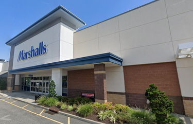 Holiday horror as woman attacked, robbed in Marshalls parking lot