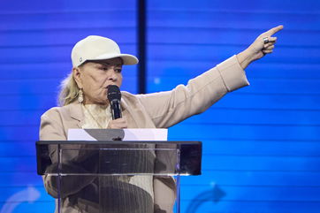 Roseanne Barr Working On New Show About Family Who ‘Save America’ Using The Bible