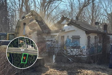 Brookhaven tears down eyesore on Route 25A in Rocky Point