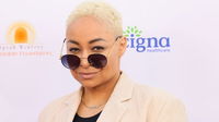 Raven-Symoné announces the death of her father, Christopher Pearman