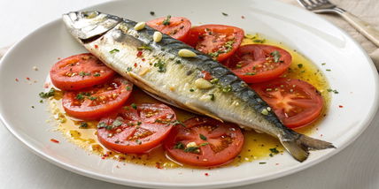 Mackerel with Tomatoes and Garlic